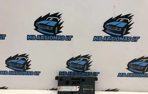Mercedes-Benz E W211 Door control unit/module 2118201685 A2118201685