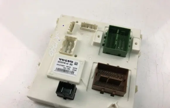 Volvo XC90 Other control units/modules 32233798AE