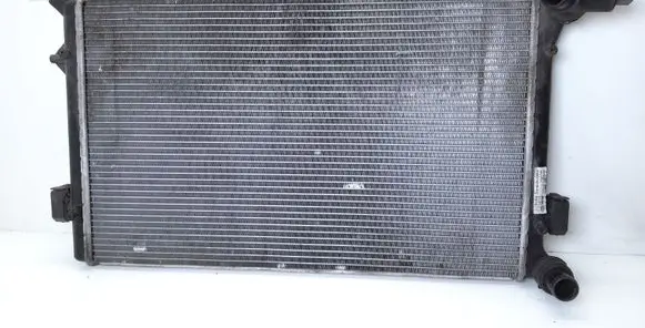 Volkswagen Caddy Coolant radiator 99000386 8MK376700494