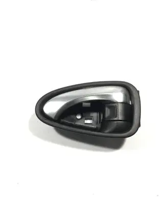 Toyota Avensis T270 Rear door interior handle 6920605051 76693A1