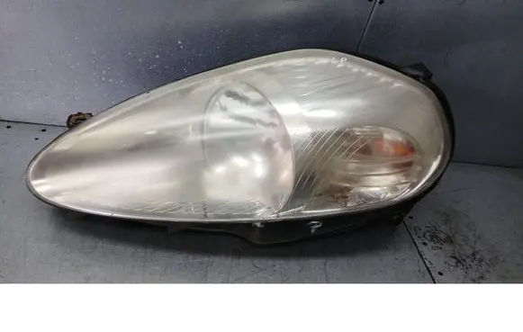 Fiat Punto (199) Front reflector 
