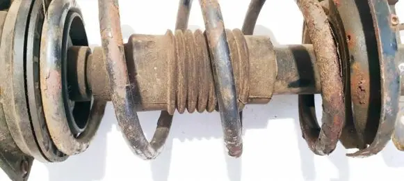 Renault Clio III Front coil spring