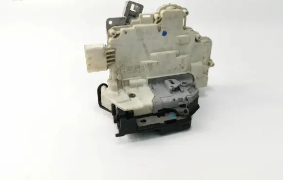 Audi Q7 4L Rear door lock 3C4839015C