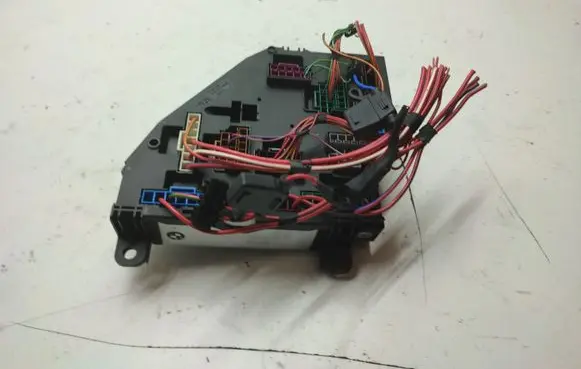 BMW 5 GT F07 Fuse module 9210857
