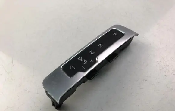 Audi Q5 SQ5 Other devices 8R1713463