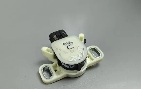 Toyota RAV 4 (XA50) Sensor 8951033020