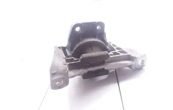 Volvo V50 Engine mount bracket 307417 326C24