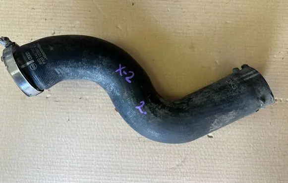 Audi Q5 SQ5 Intercooler hose/pipe 8K0145737Q