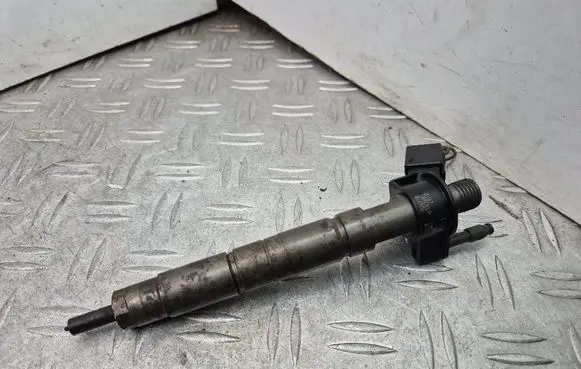 Fuel injector