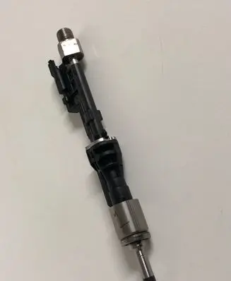 BMW 5 GT F07 Fuel injector 756860713 7568607 1364756860713