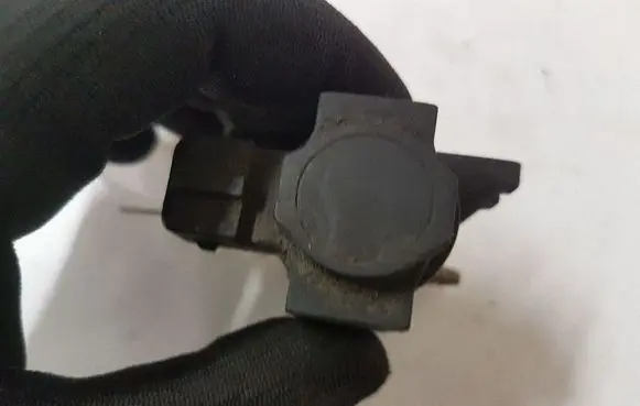 Volkswagen Golf IV Turbo solenoid valve 1H0906627 72190325