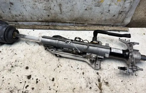 BMW 3 E90 E91 Steering wheel axle 6786891