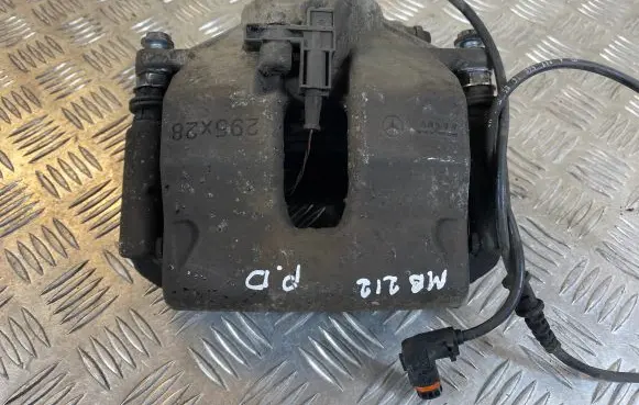 Mercedes-Benz E W212 Front brake caliper