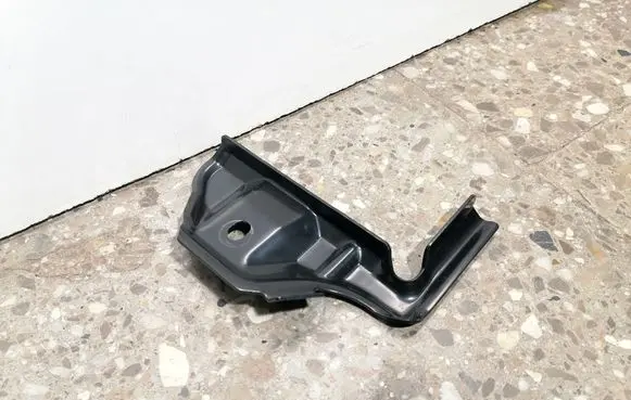 Lexus ES 250 - 300 - 330 Battery bracket 