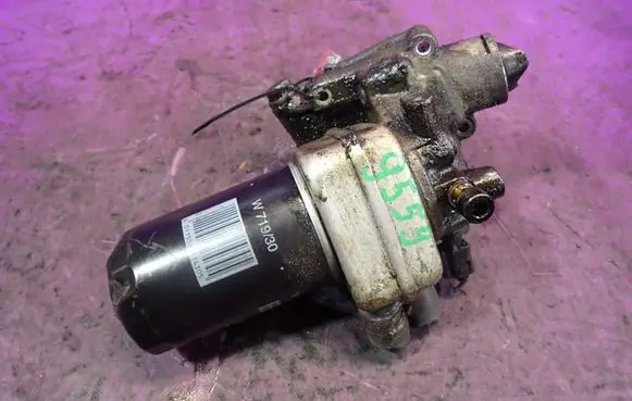 Volkswagen Golf IV Oil filter cover 