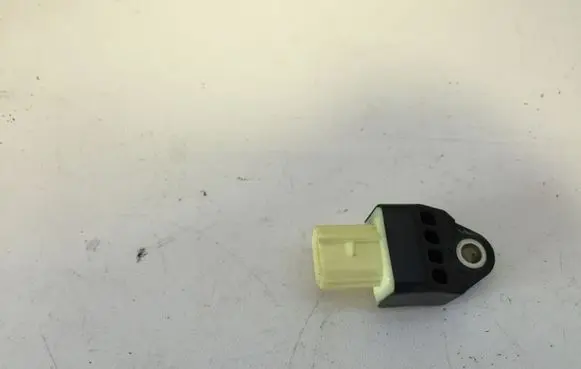 Toyota RAV 4 (XA30) Airbag deployment crash/impact sensor 8983142010
