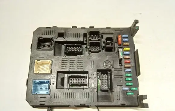 Peugeot 407 Comfort/convenience module 9661940180 BSI2004H02 01240806