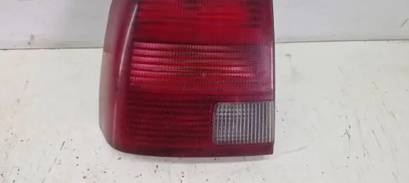 Volkswagen PASSAT B5 Rear/tail lights