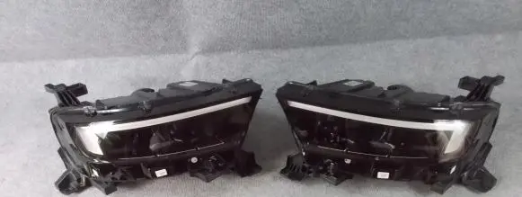 Opel Mokka B Headlight/headlamp
