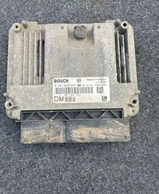 Opel Vectra C Engine control unit/module 1039S19487 55201791 0281012868