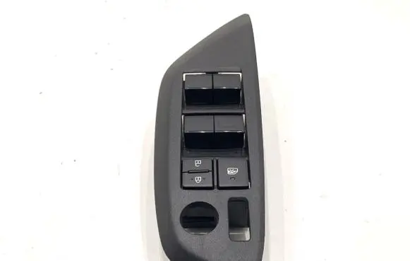 Toyota Yaris Cross Electric window control switch 840400D020