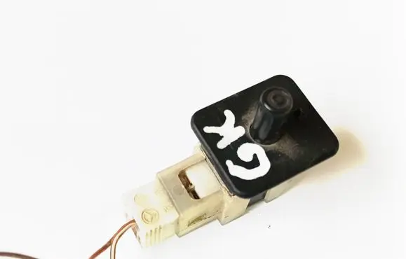 Mercedes-Benz C W203 Rear door sensor 2028209410