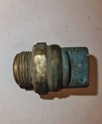 Audi 80 90 B3 Coolant temperature sensor 811959481