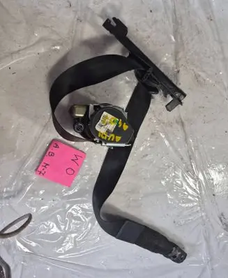 Audi A4 S4 B7 8E 8H Rear seatbelt 5P0857805A
