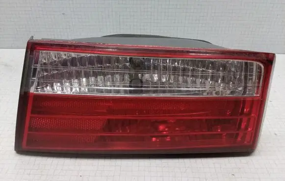 Hyundai Sonata Tailgate rear/tail lights