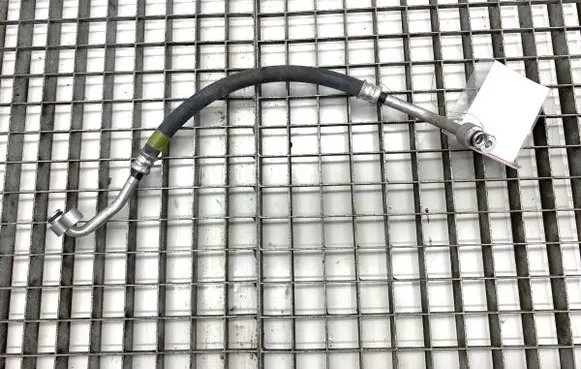 Toyota Yaris Cross Air conditioning (A/C) pipe/hose 
