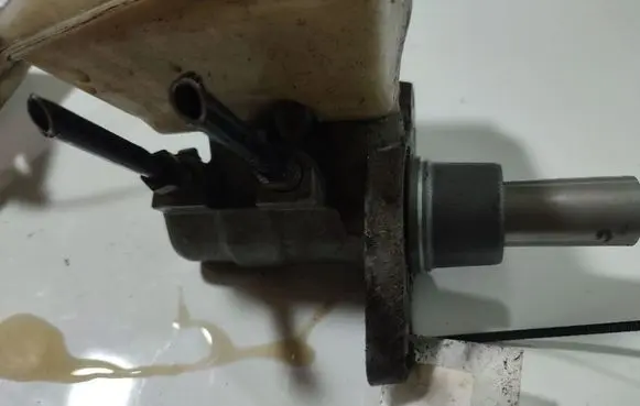 Citroen C4 I Picasso Master brake cylinder