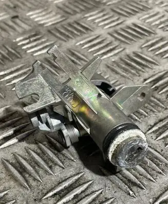 Audi A8 S8 D4 4H Tailgate exterior lock 8F0827573 8L0827573D