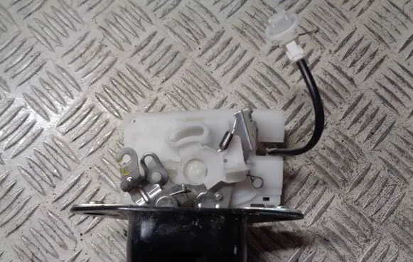 Honda Jazz Tailgate/trunk/boot lock/catch/latch