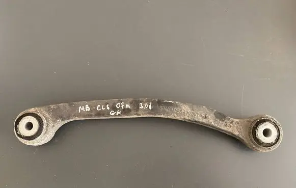 Mercedes-Benz CLS C219 Rear control arm R2303521805