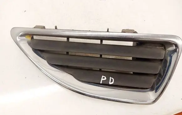 Renault Megane I Front grill 7700428964