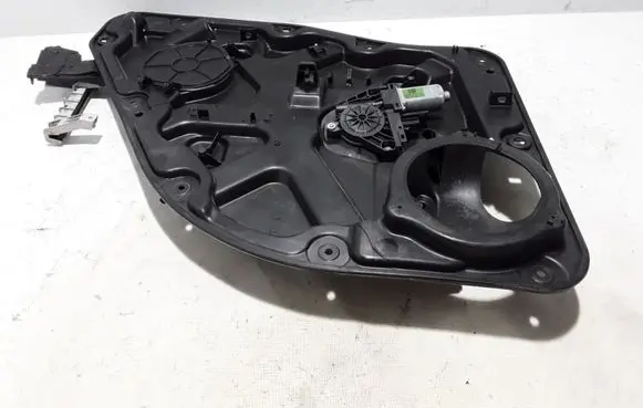 Dodge Durango Rear window lifting mechanism without motor 68231077AA