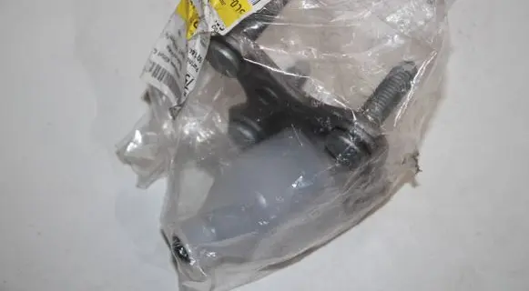Volkswagen PASSAT B7 Front ball joint 3C0407366B KG1810813
