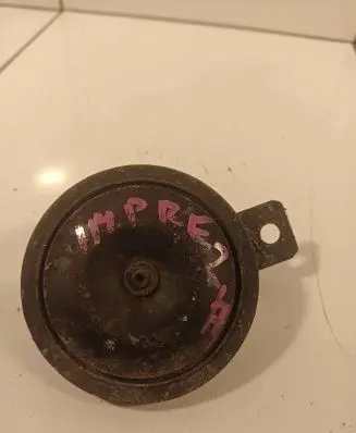 Subaru Impreza II Horn signal