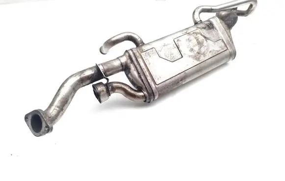 Mercedes-Benz CLS C218 X218 EGR valve cooler A6421401675