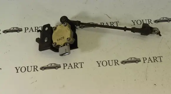 Lexus RX 300 Headlight level height control switch