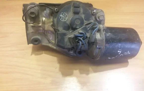 Mazda Xedos 6 Wiper motor