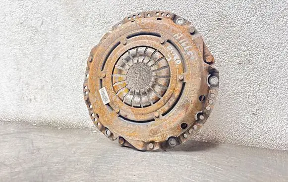 Opel Astra J Pressure plate 55564556