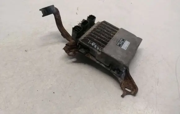 Toyota Auris 150 Fuel injection control unit/module 8987120070 1310001371
