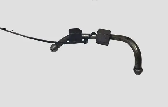 Ford Mondeo MK IV Fuel injector supply line/pipe
