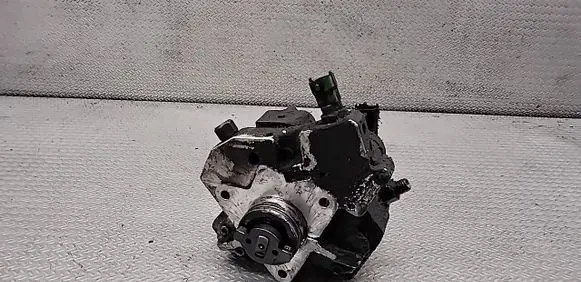 Volvo S80 Fuel injection high pressure pump 0445010111 8692521