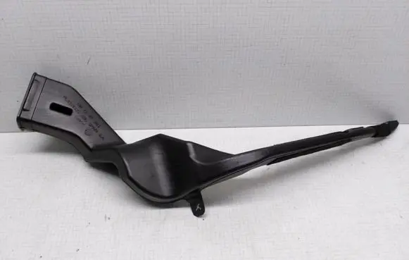 Opel Zafira B Cabin air duct channel 13111303