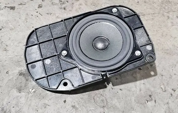 BMW 5 F10 F11 Parcel shelf speaker 9239183