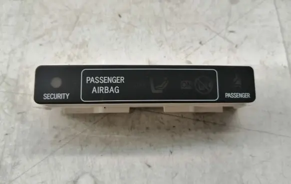 Toyota Avensis T270 Passenger airbag on/off switch 8395005010 83950050101580