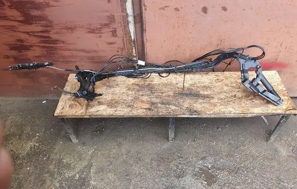Volvo C70 Convertible roof hinge 31256475