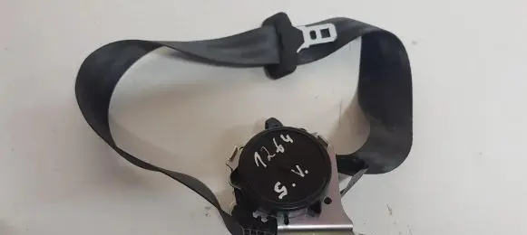 Middle seatbelt (rear)